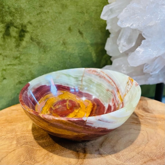 Banded green onyx dish 4” - Picture 7 of 7